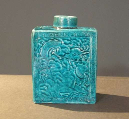 Teapot Biscuit bleu turquoise - decorated on each face with Dragon and on the side a tiger